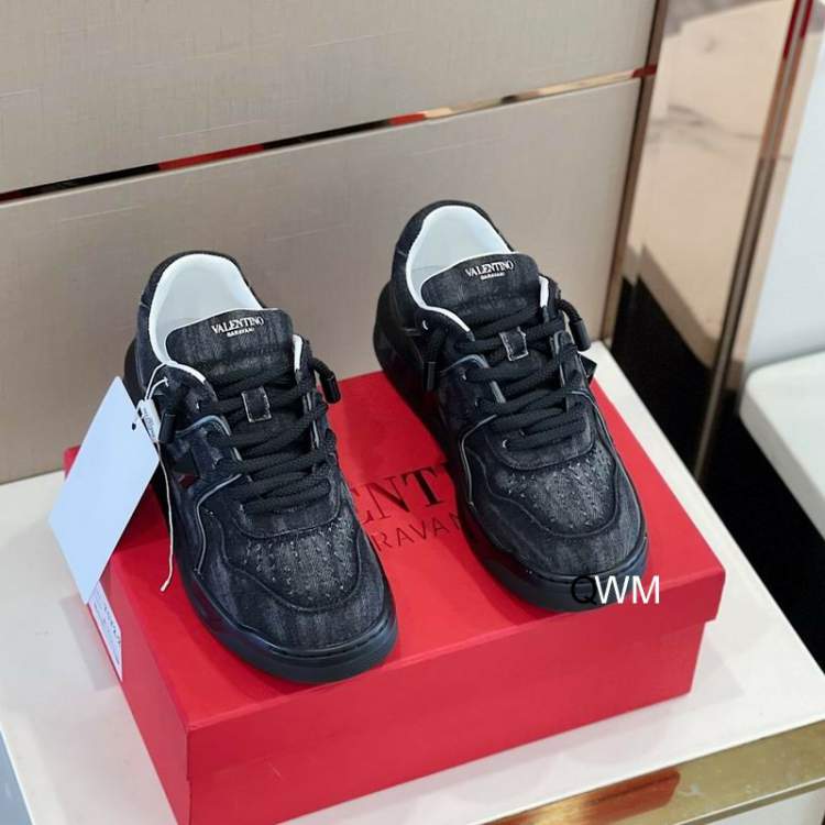 Picture of Valentino Shoes _SKUValentinosz35-452CWM050520017